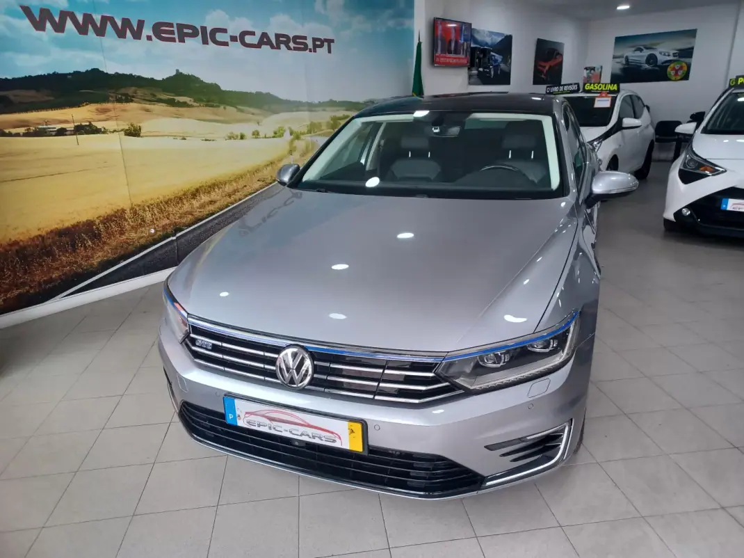 Volkswagen Passat 2017 - 19390 EUR, 112082 km - AUTO.MOTO.pt - 112082km - foto 3 de 40