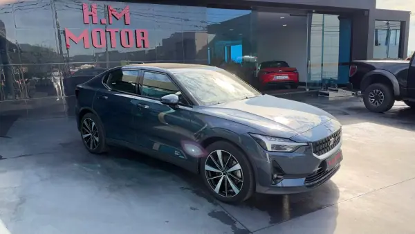 Polestar 2 2021 — foto 2 de 12