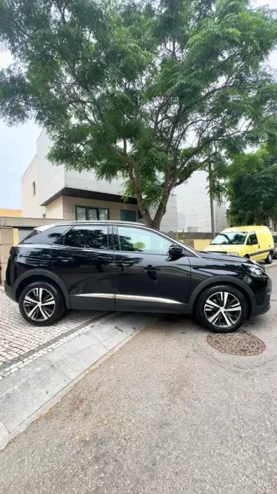 Peugeot 3008 2019 - 15990 EUR, 140000 km - 140000km - foto 4 de 21