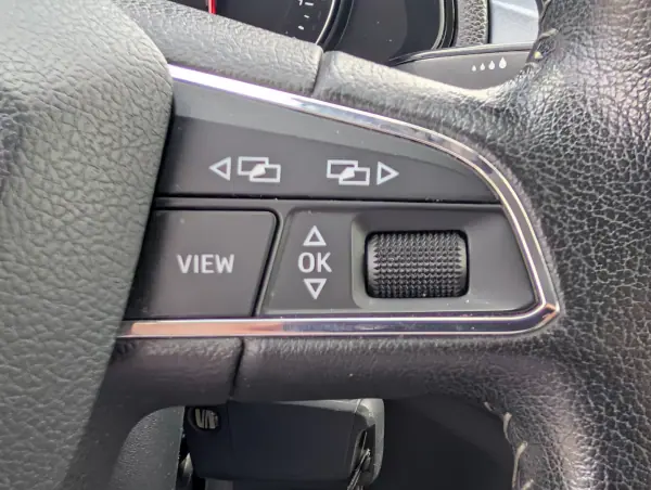 SEAT Arona 2019 - 10500 EUR, 229648 km - AUTO.MOTO.pt - 229648km - foto 20 de 23