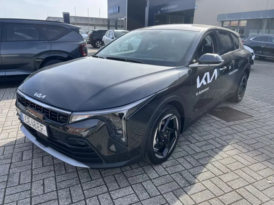 Kia Besta 2026 - 26990 EUR, 200 km - AUTO.MOTO.pt - 200km - foto 3 de 20