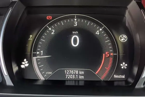 Renault Talisman 2017 - 14500 EUR, 127678 km - AUTO.MOTO.pt - 127678km - foto 2 de 33