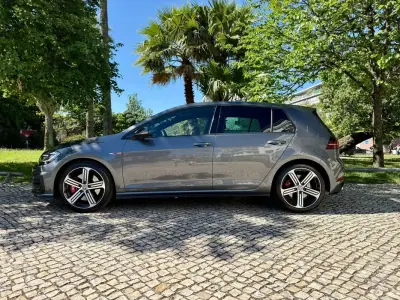 Volkswagen Golf 2019 - 28590 EUR, 102700 km - AUTO.MOTO.pt - 102700km - foto 11 de 38