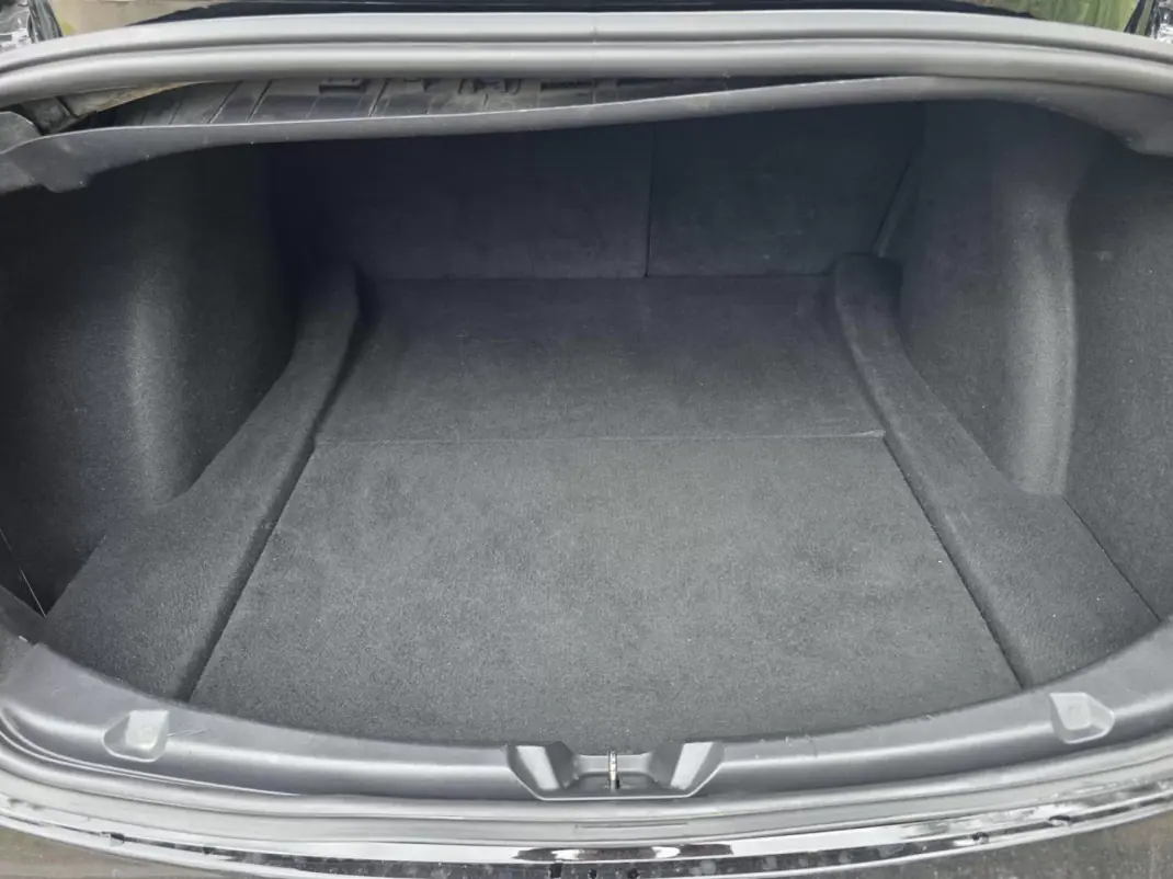 Tesla Model 3 2019 - 23900 EUR, 177000 km - AUTO.MOTO.pt - 177000km - foto 29 de 42