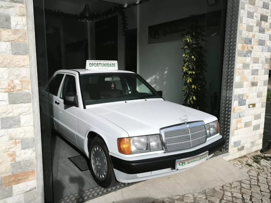 Mercedes-Benz 1993 - 9950 EUR, 89439 km - AUTO.MOTO.pt - 89439km - foto 1 de 60