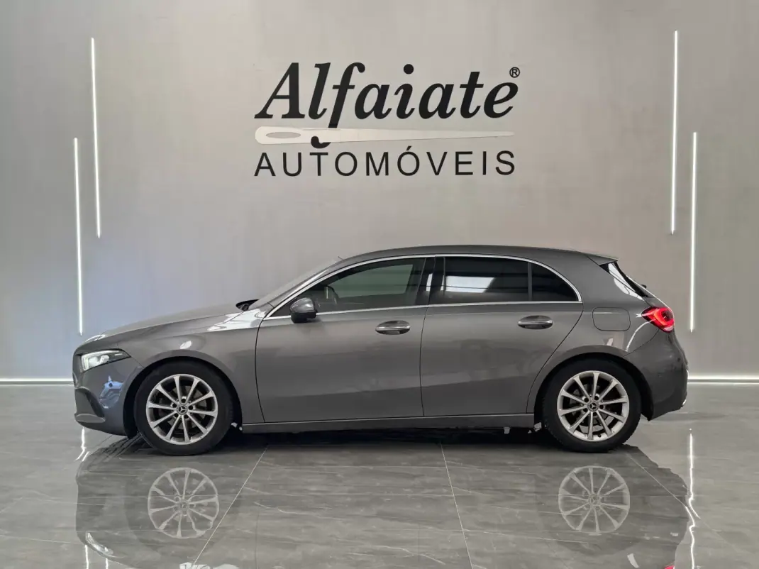 Mercedes-Benz A 180 2018 - 22990 EUR, 119000 km - AUTO.MOTO.pt - 119000km - foto 2 de 12