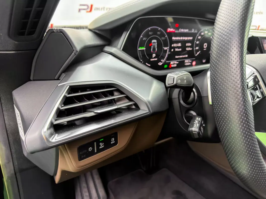 Audi e-tron GT 2022 - 58500 EUR, 86000 km - 86000km - foto 23 de 36