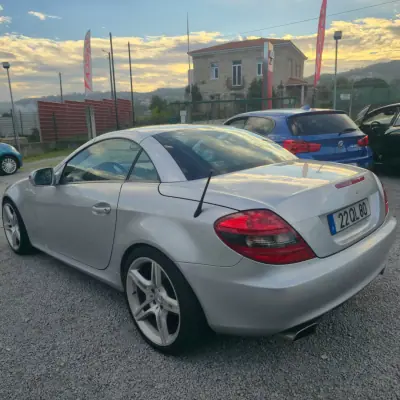 Mercedes-Benz SLK 200 2008 - 14000 EUR, 201000 km - AUTO.MOTO.pt - 201000km - foto 8 de 15