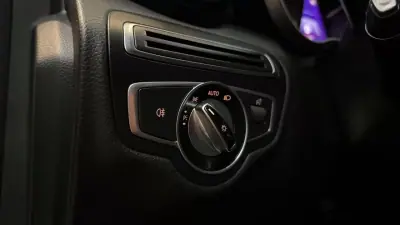 Mercedes-Benz C 220 2017 - 27990 EUR, 160170 km - AUTO.MOTO.pt - 160170km - foto 20 de 29