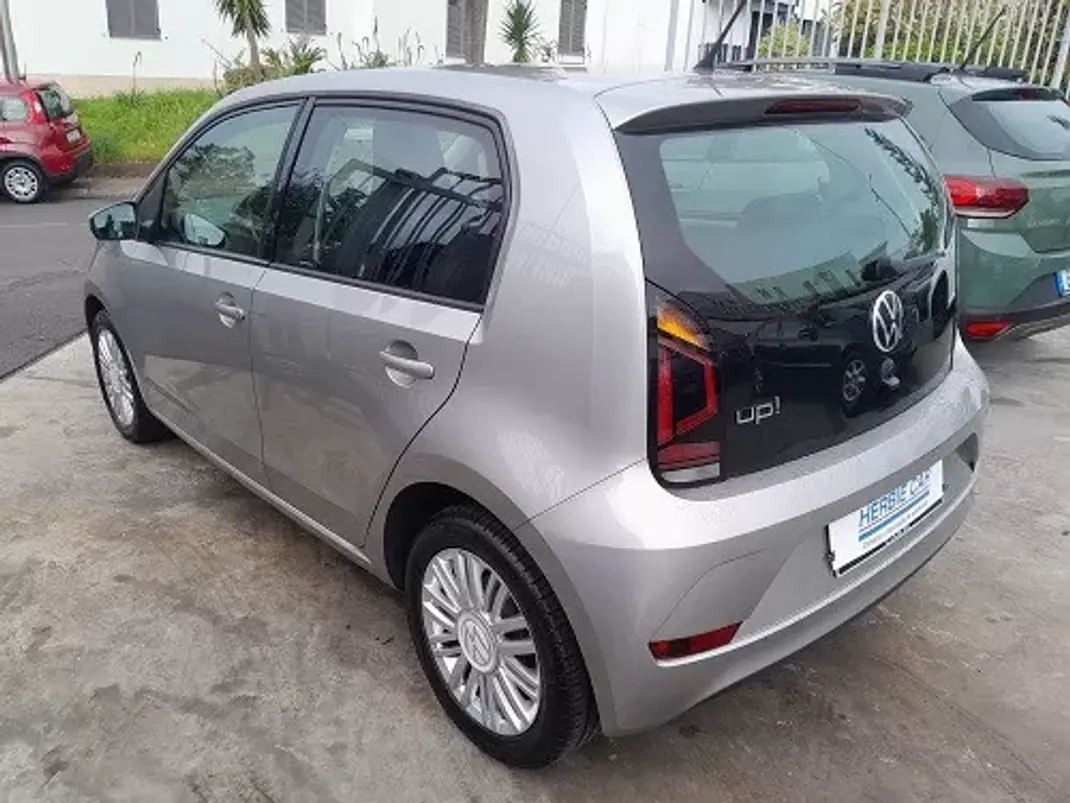 Volkswagen Up! 2024 - 15900 EUR, 43000 km - AUTO.MOTO.pt - 43000km - foto 3 de 9