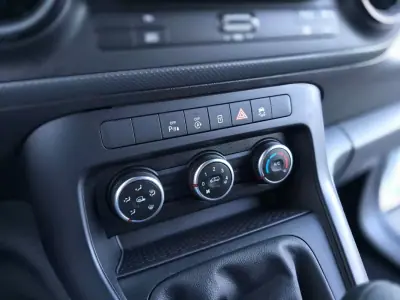 Mercedes-Benz Citan Longa 110CDI/31 2024 - 22500 EUR, 29000 km - AUTO.MOTO.pt - 29000km - foto 21 de 25