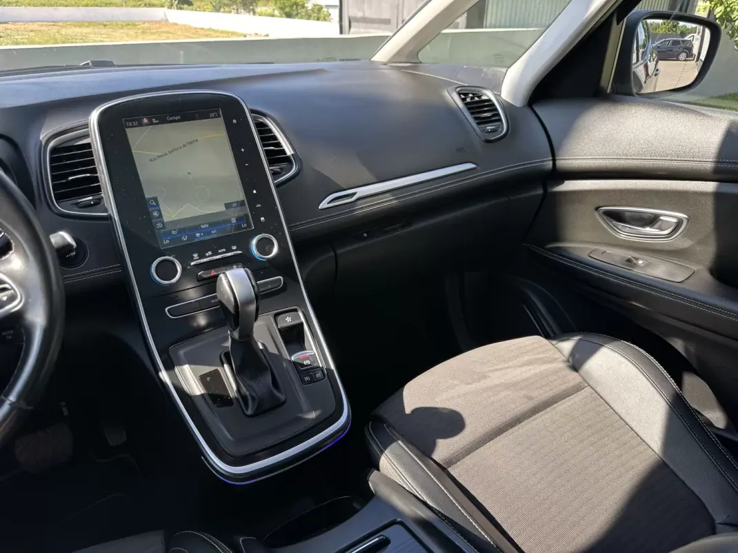 Renault Scénic 2016 - 12000 EUR, 220000 km - 220000km - foto 54 de 66
