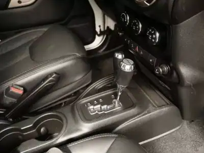 Jeep Wrangler Unlimited 2017 - 46900 EUR, 158085 km - AUTO.MOTO.pt - 158085km - foto 18 de 25