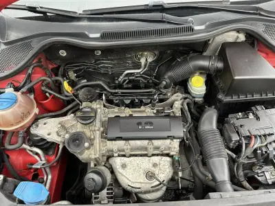 Volkswagen Polo 2010 - 7900 EUR, 152000 km - AUTO.MOTO.pt - 152000km - foto 12 de 12