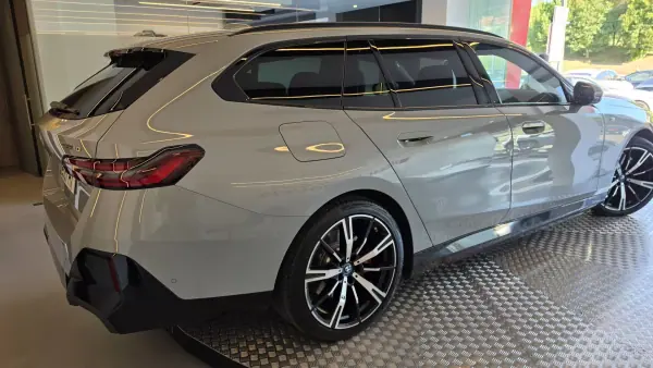 BMW i5 2024 - 52900 EUR, 121823 km - AUTO.MOTO.pt - 121823km - foto 23 de 57