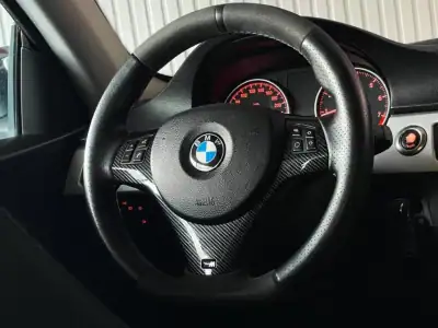 BMW 320 2007 - 13500 EUR, 221000 km - AUTO.MOTO.pt - 221000km - foto 31 de 33