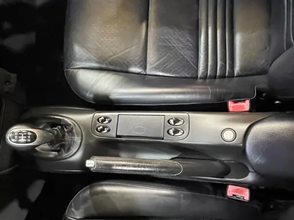 Porsche Boxster 2002 - 22999 EUR, 121000 km - AUTO.MOTO.pt - 121000km - foto 43 de 50