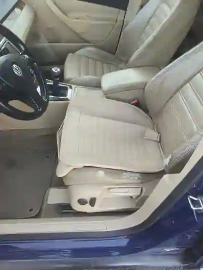 Volkswagen Passat Variant 2005 - 3550 EUR, 244000 km - 244000km - foto 12 de 12
