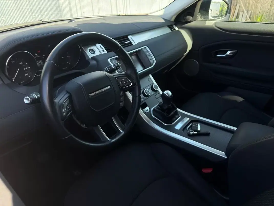 Land Rover Range Rover Evoque 2018 - 19450 EUR, 129900 km - AUTO.MOTO.pt - 129900km - foto 4 de 34