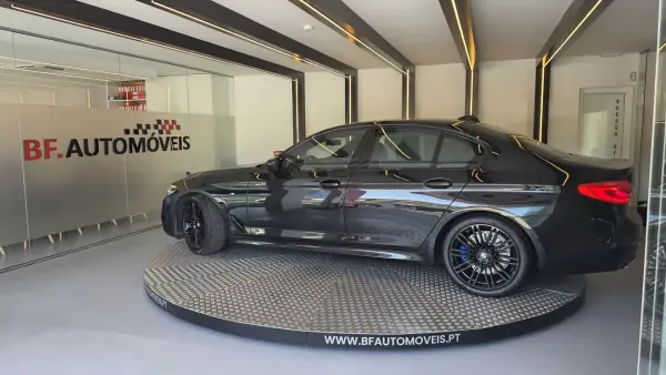 BMW 520 2017 - 19900 EUR, 342169 km - AUTO.MOTO.pt - 342169km - foto 15 de 68