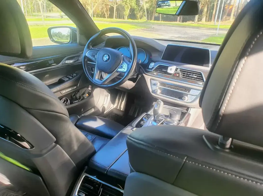 BMW 730 2015 - 32850 EUR, 158000 km - AUTO.MOTO.pt - 158000km - foto 5 de 19