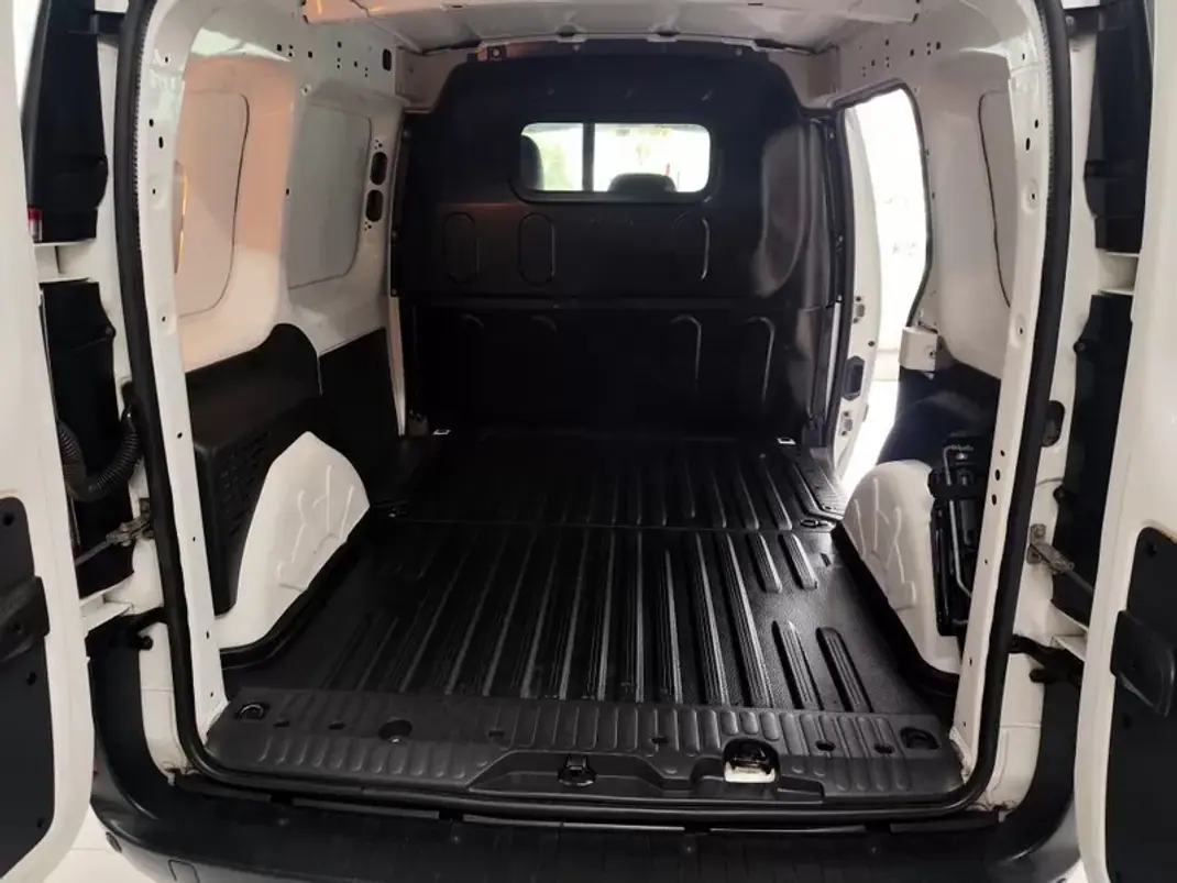 Renault Kangoo 1.5 Dci 3 Lug. Iva dedutivel 2021 - 12780 EUR, 157000 km - AUTO.MOTO.pt - 157000km - foto 4 de 19