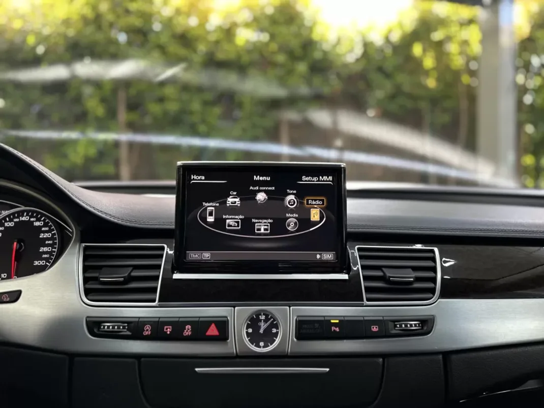 Audi A8 2016 - 39000 EUR, 170000 km - AUTO.MOTO.pt - 170000km - foto 44 de 53