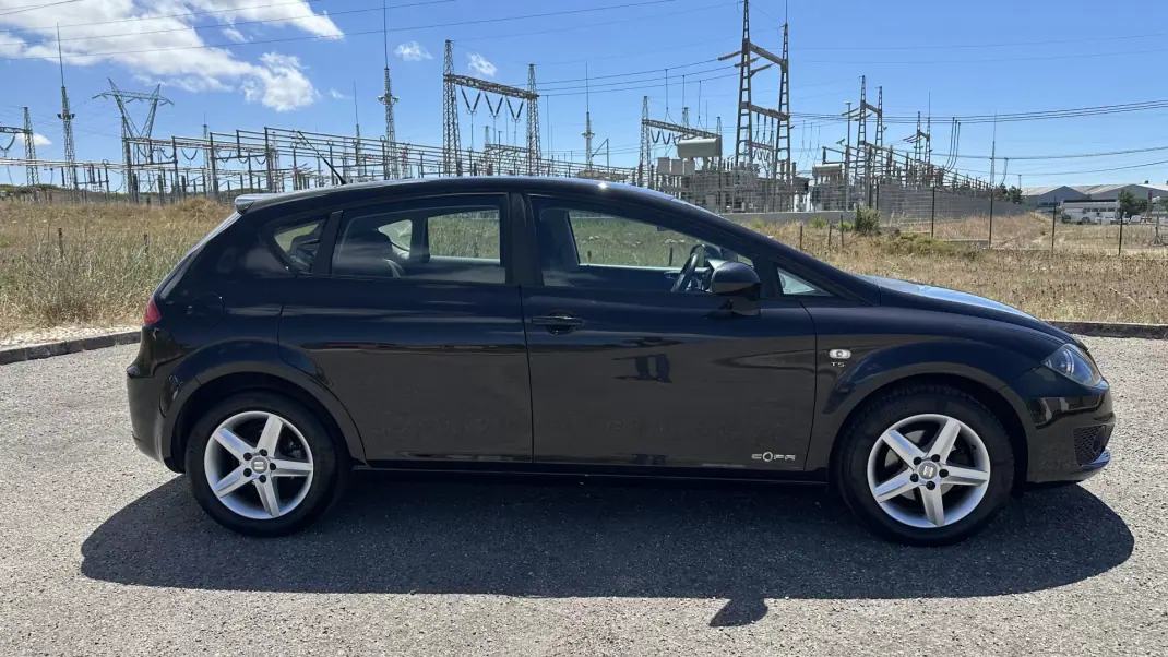 SEAT Leon 2011 - 6950 EUR, 151000 km - 151000km - foto 4 de 19