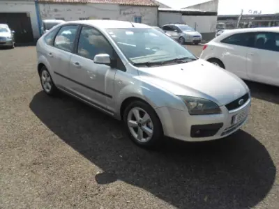 Ford Focus 2006 - 4900 EUR, 212608 km - AUTO.MOTO.pt - 212608km - foto 2 de 12