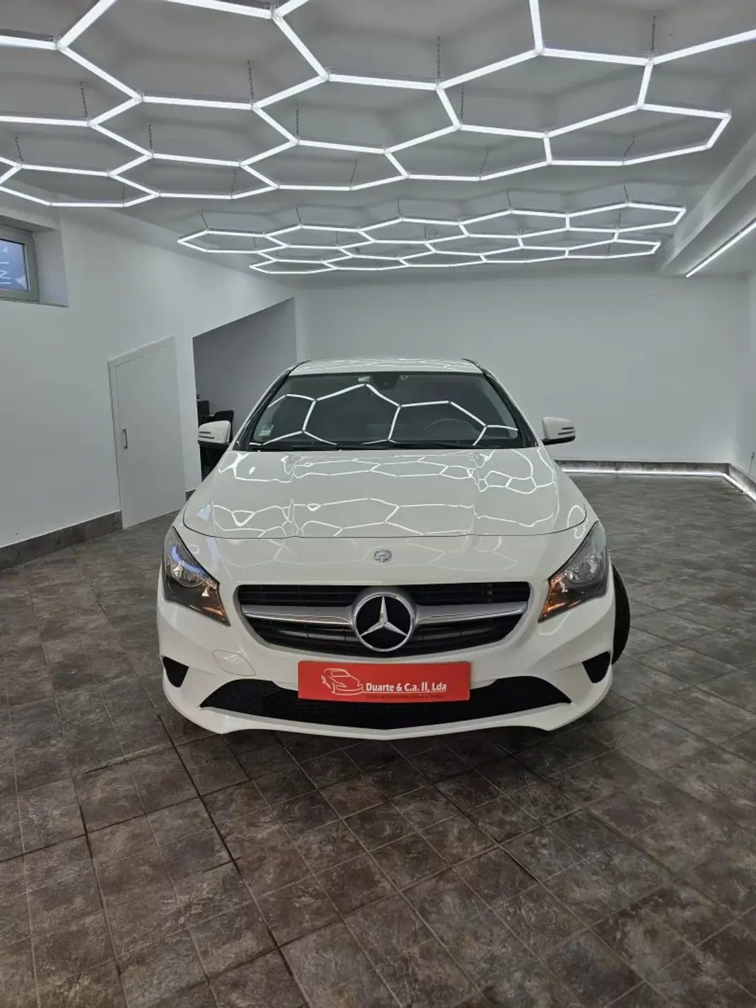 Mercedes-Benz CLA 180 2015 - 14000 EUR, 205367 km - 205367km - foto 30 de 51