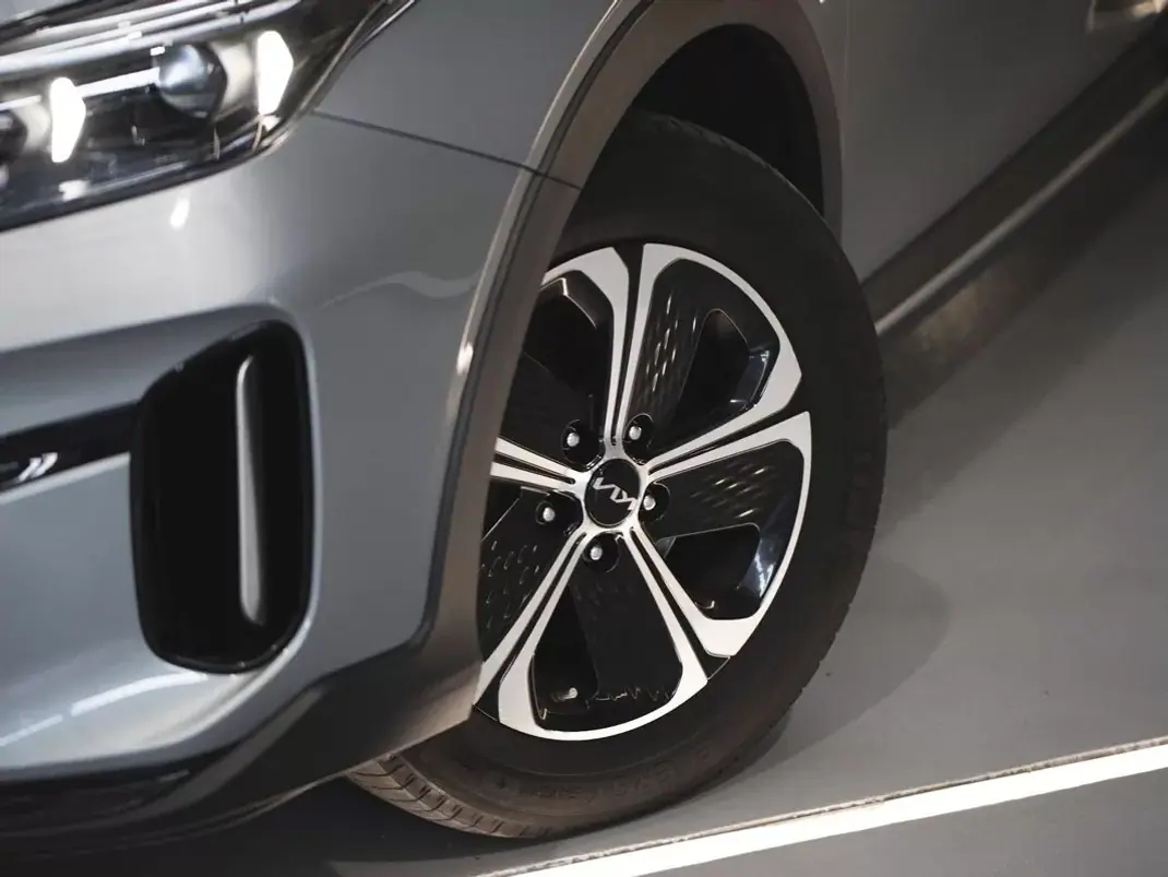 Kia XCeed 2022 - 22990 EUR, 52076 km - AUTO.MOTO.pt - 52076km - foto 8 de 23