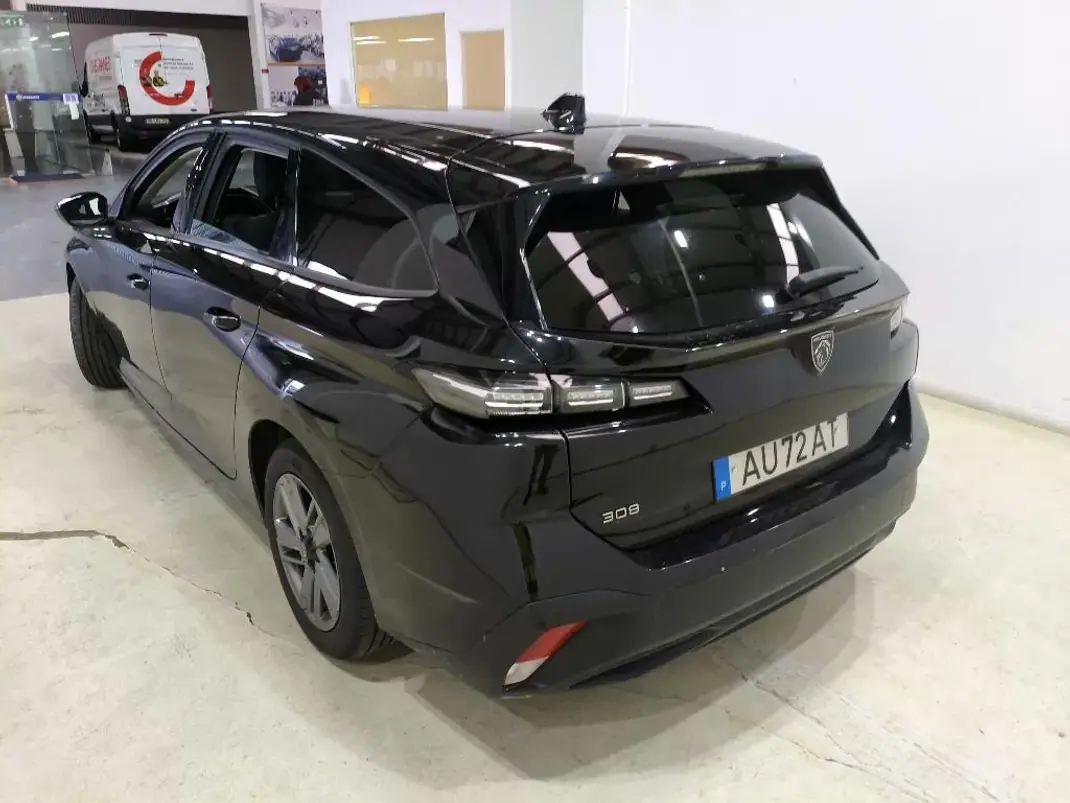 Peugeot 308 SW 2022 - 17999 EUR, 143121 km - AUTO.MOTO.pt - 143121km - foto 2 de 8