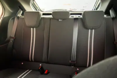 Opel Corsa 2025 - 18500 EUR, 20820 km - AUTO.MOTO.pt - 20820km - foto 10 de 12