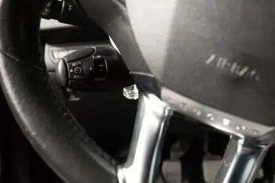 Peugeot 2008 2019 - 12999 EUR, 105150 km - AUTO.MOTO.pt - 105150km - foto 24 de 25