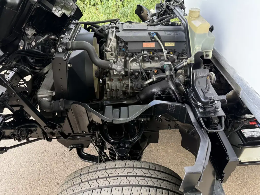Mitsubishi 2019 - 27600 EUR, 144000 km - AUTO.MOTO.pt - 144000km - foto 22 de 25