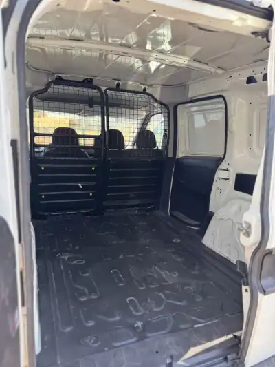 Fiat DOBLO CARGO 1.3 MULTIJET EASY 2021 - 13500 EUR, 131273 km - AUTO.MOTO.pt - 131273km - foto 8 de 8