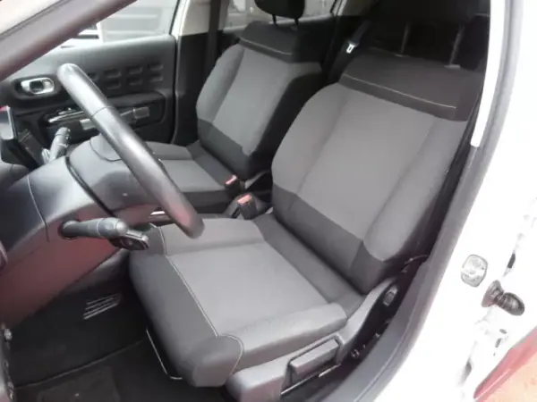 Citroën C3 2017 - 11500 EUR, 130256 km - AUTO.MOTO.pt - 130256km - foto 12 de 32
