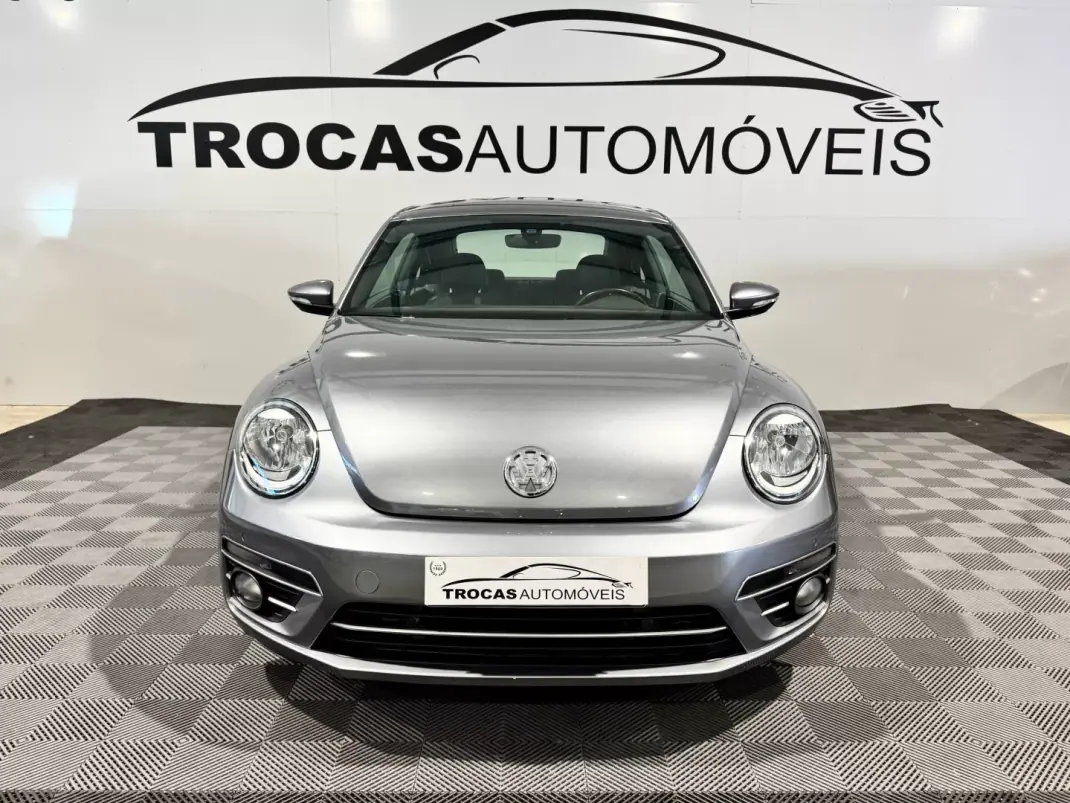 Volkswagen New Beetle 2018 - 19900 EUR, 58588 km - 58588km - foto 10 de 47