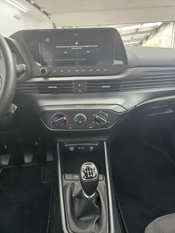 Hyundai i20 2026 - 20350 EUR, 1812 km - AUTO.MOTO.pt - 1812km - foto 33 de 37