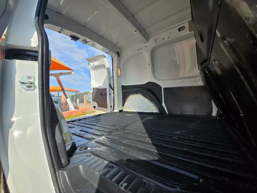 Renault Kangoo 2019 - 12450 EUR, 157608 km - 157608km - foto 9 de 10