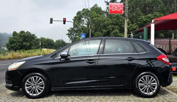 Citroën C4 2011 - 6500 EUR, 290000 km - AUTO.MOTO.pt - 290000km - foto 3 de 20