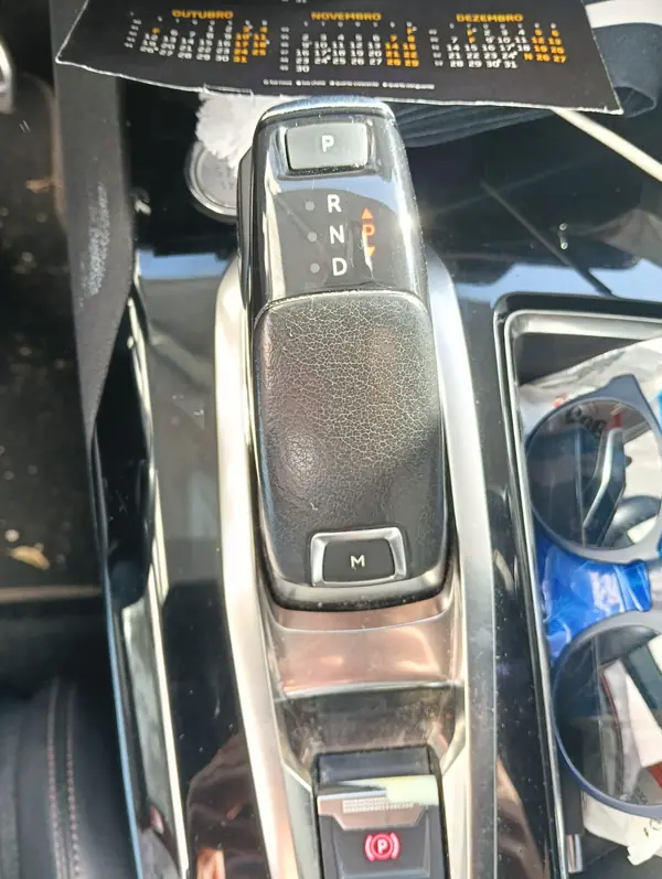 Peugeot 3008 2019 - 15000 EUR, 180000 km - AUTO.MOTO.pt - 180000km - foto 10 de 10