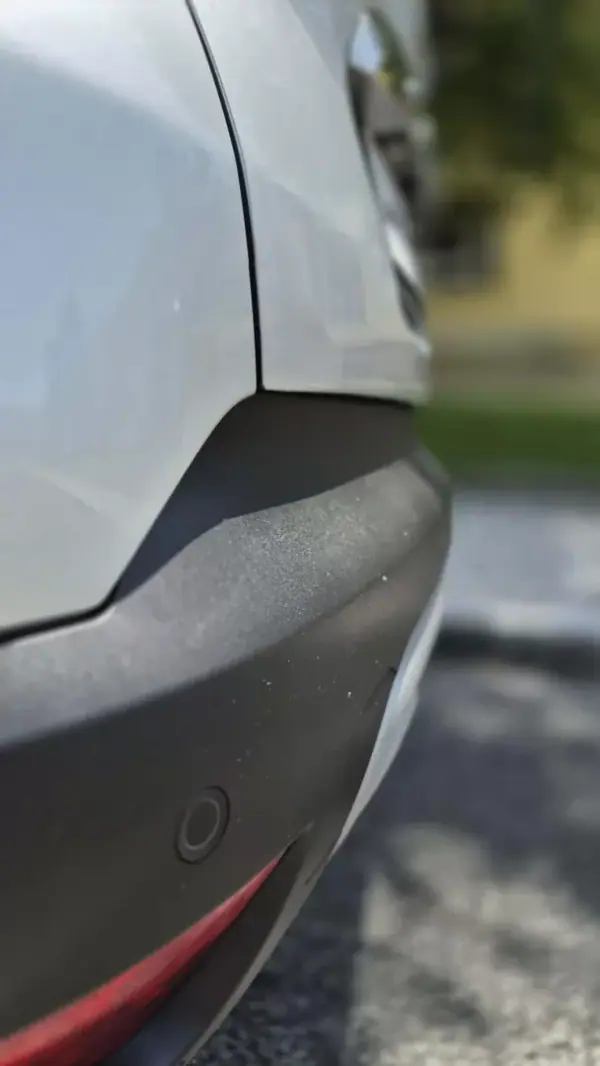 Renault Captur 2018 - 12890 EUR, 130000 km - AUTO.MOTO.pt - 130000km - foto 13 de 14
