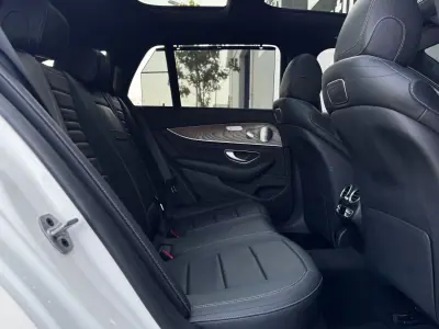 Mercedes-Benz E 300 2019 - 33490 EUR, 105000 km - AUTO.MOTO.pt - 105000km - foto 35 de 46