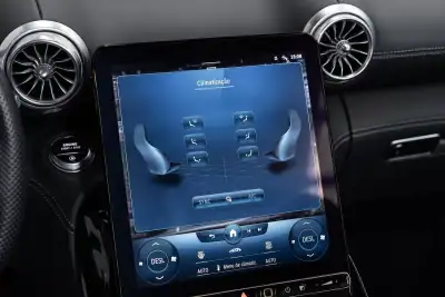 Mercedes-Benz SL 43 AMG 2022 - 109950 EUR, 30000 km - AUTO.MOTO.pt - 30000km - foto 42 de 51