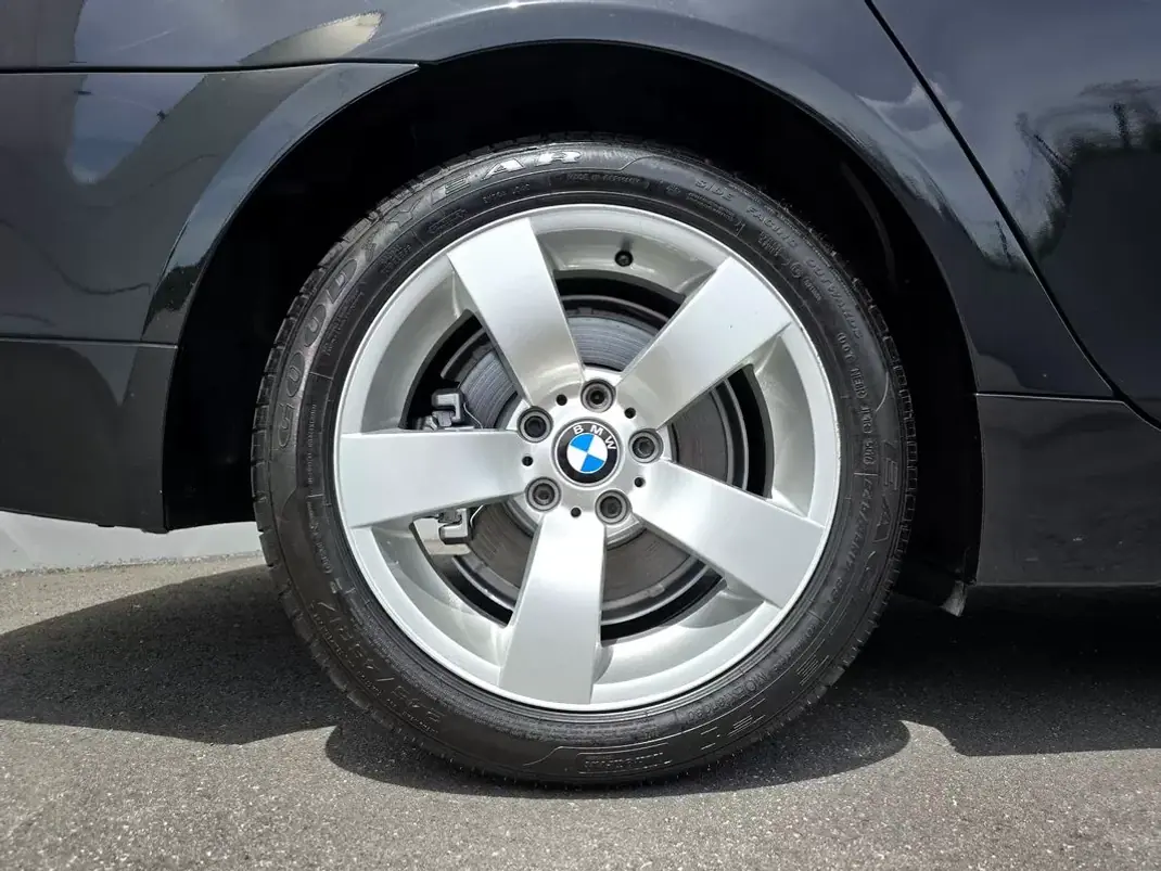 BMW 520 2006 - 9990 EUR, 153000 km - AUTO.MOTO.pt - 153000km - foto 6 de 29