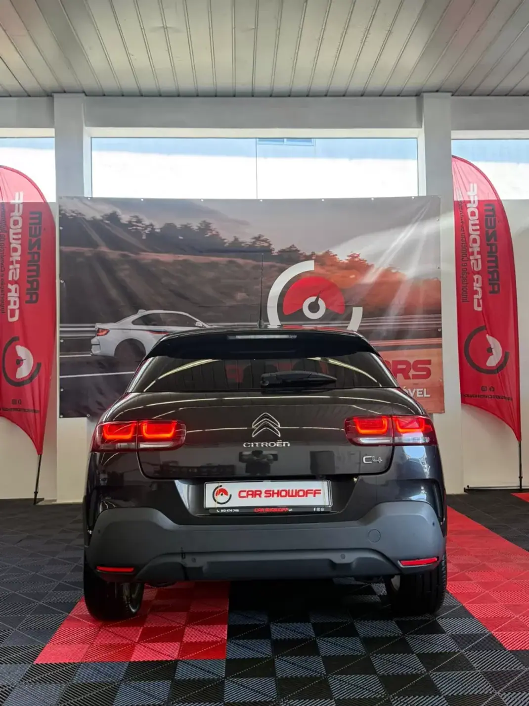 Citroën C4 Cactus 2019 - 11900 EUR, 131000 km - 131000km - foto 4 de 10