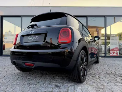 MINI One 2016 - 11900 EUR, 133000 km - AUTO.MOTO.pt - 133000km - foto 24 de 86