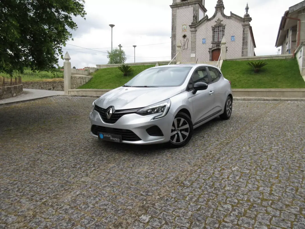 Renault Clio 2022 - 13490 EUR, 149000 km - AUTO.MOTO.pt - 149000km - foto 3 de 42