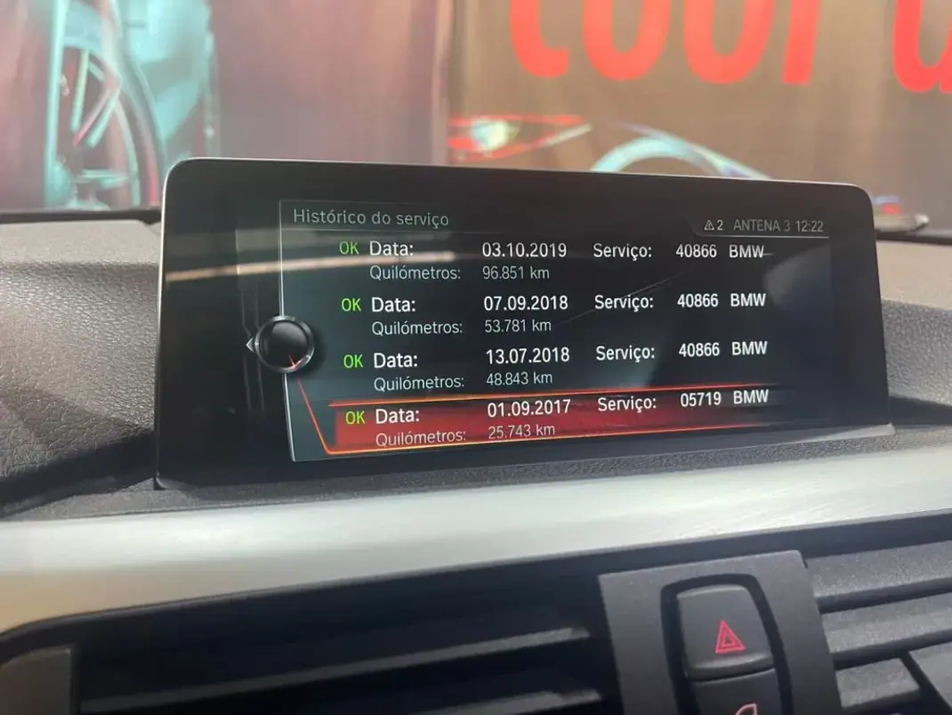 BMW 420 Gran Coupé 2016 - 22999 EUR, 160000 km - AUTO.MOTO.pt - 160000km - foto 39 de 54